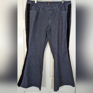 G.I.L.I. Women's Dark Wash flare leg high rise Jeans pants Velvet Trim size 18WP